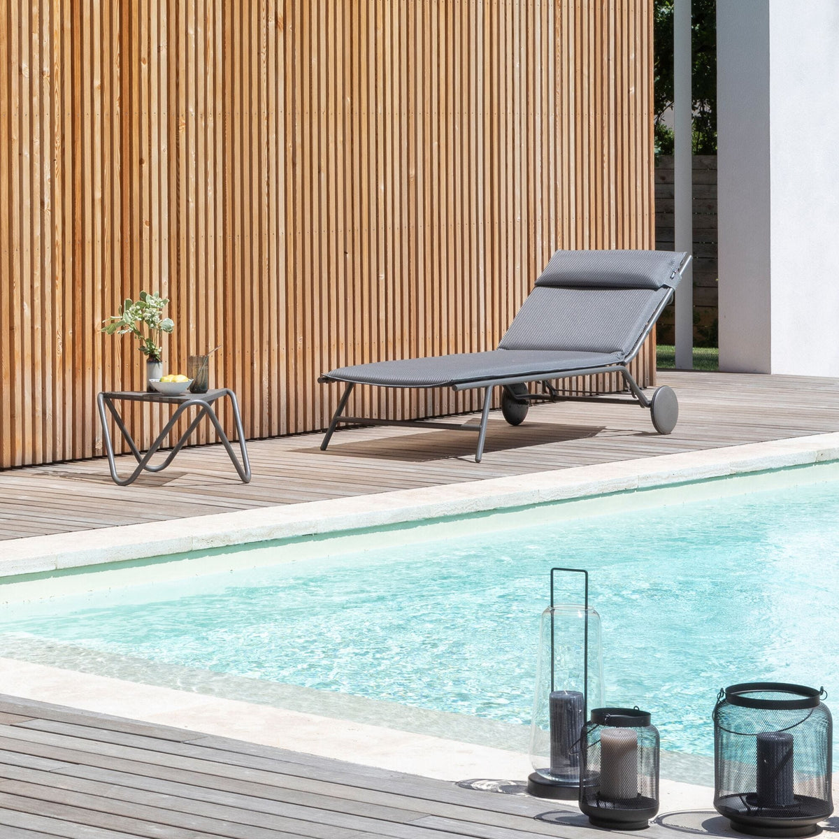 Lafuma Vogue Table basse plateau micro-perforé ambiance