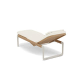 Manutti Flows Chaise longue Teak, coussins en sus 