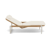 Manutti Flows Chaise longue Teak, coussins en sus 