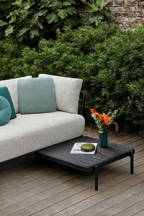 Manutti Flows Coffee Table 76x70cm h:22cm 