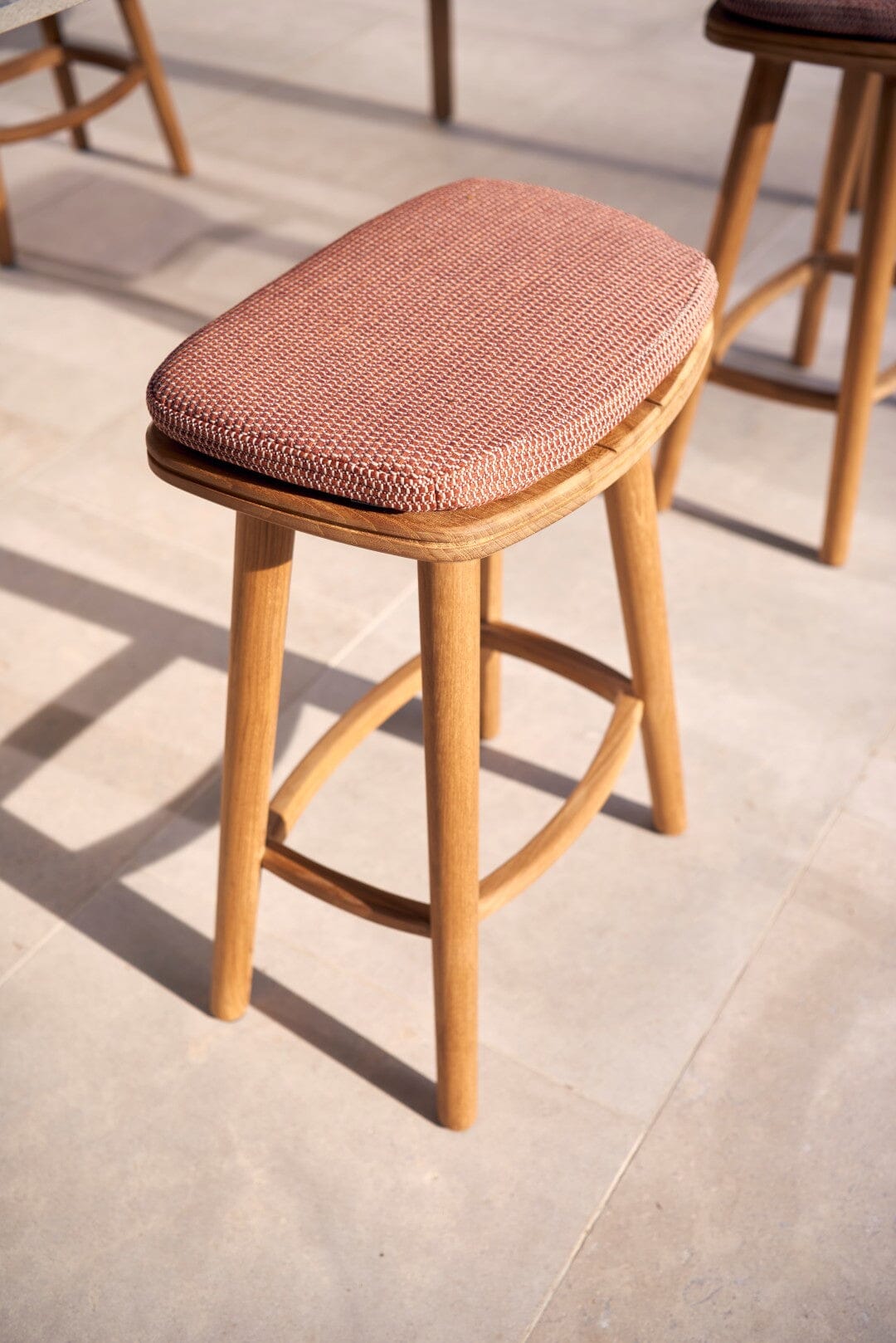 Manutti Solid Counter Stool 61, coussins non inclus 
