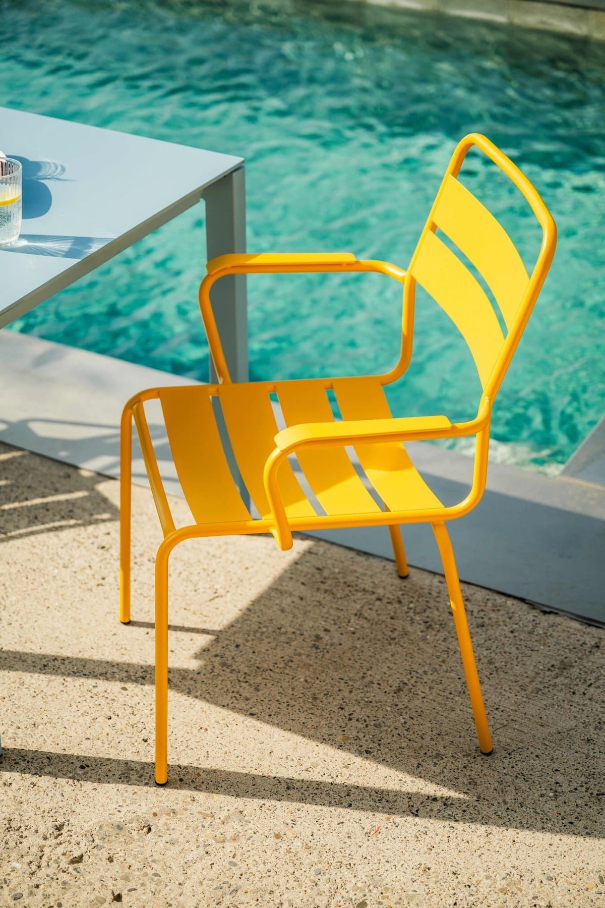 Schaffner Glarus Fauteuil repas 