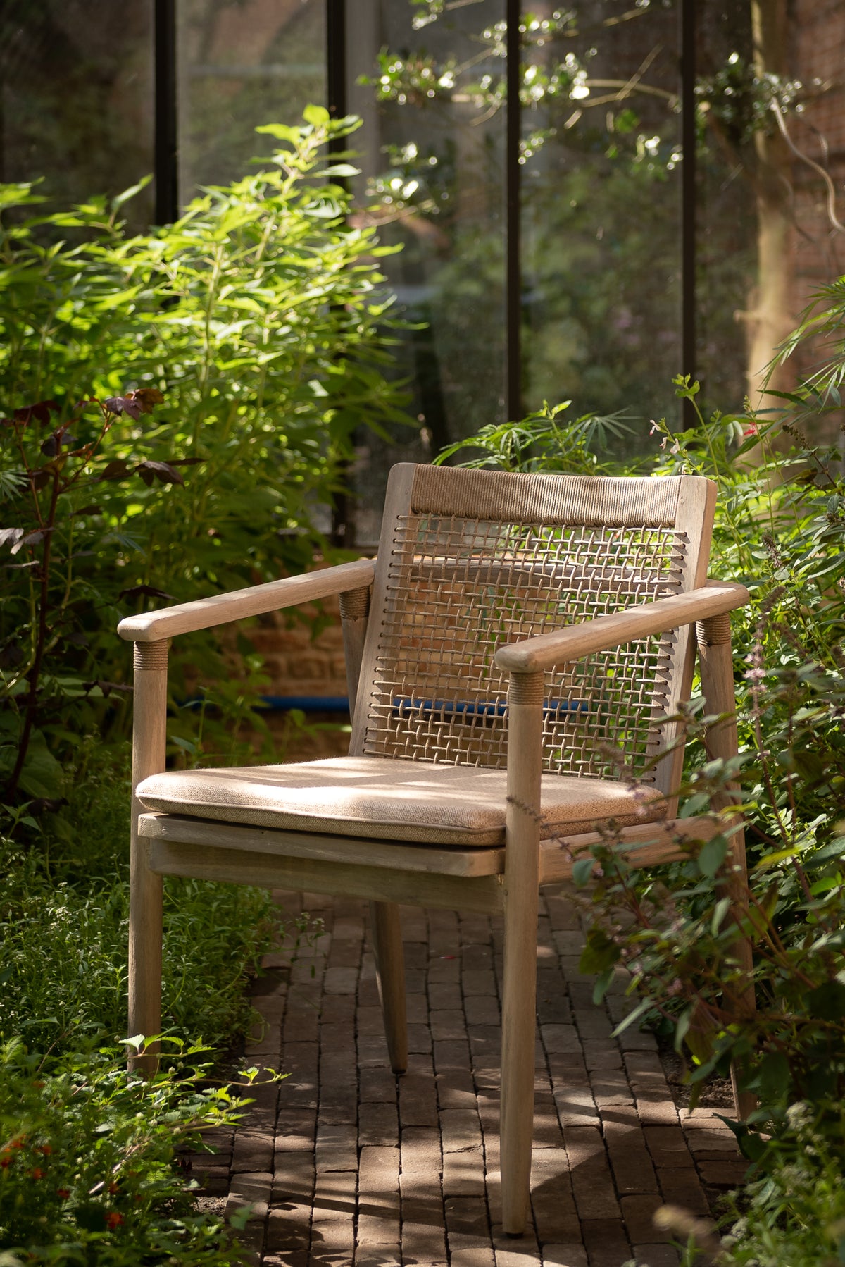 Vincent Sheppard David dining armchair – Aged teak
