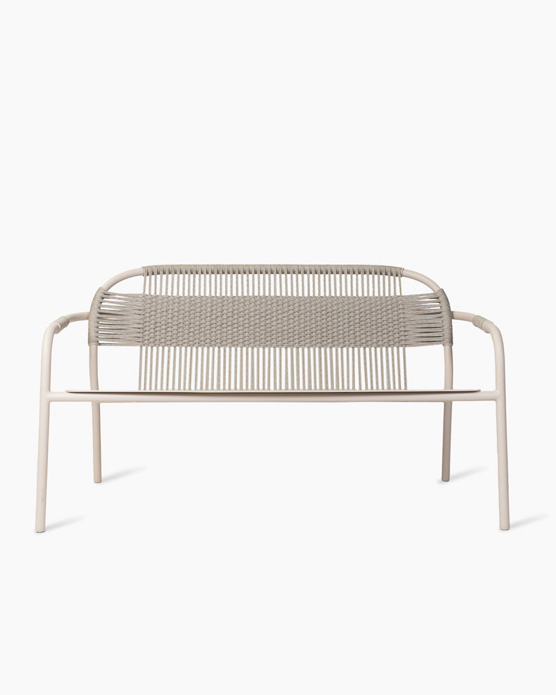 Vincent Sheppard Cleo lounge sofa – Dune white