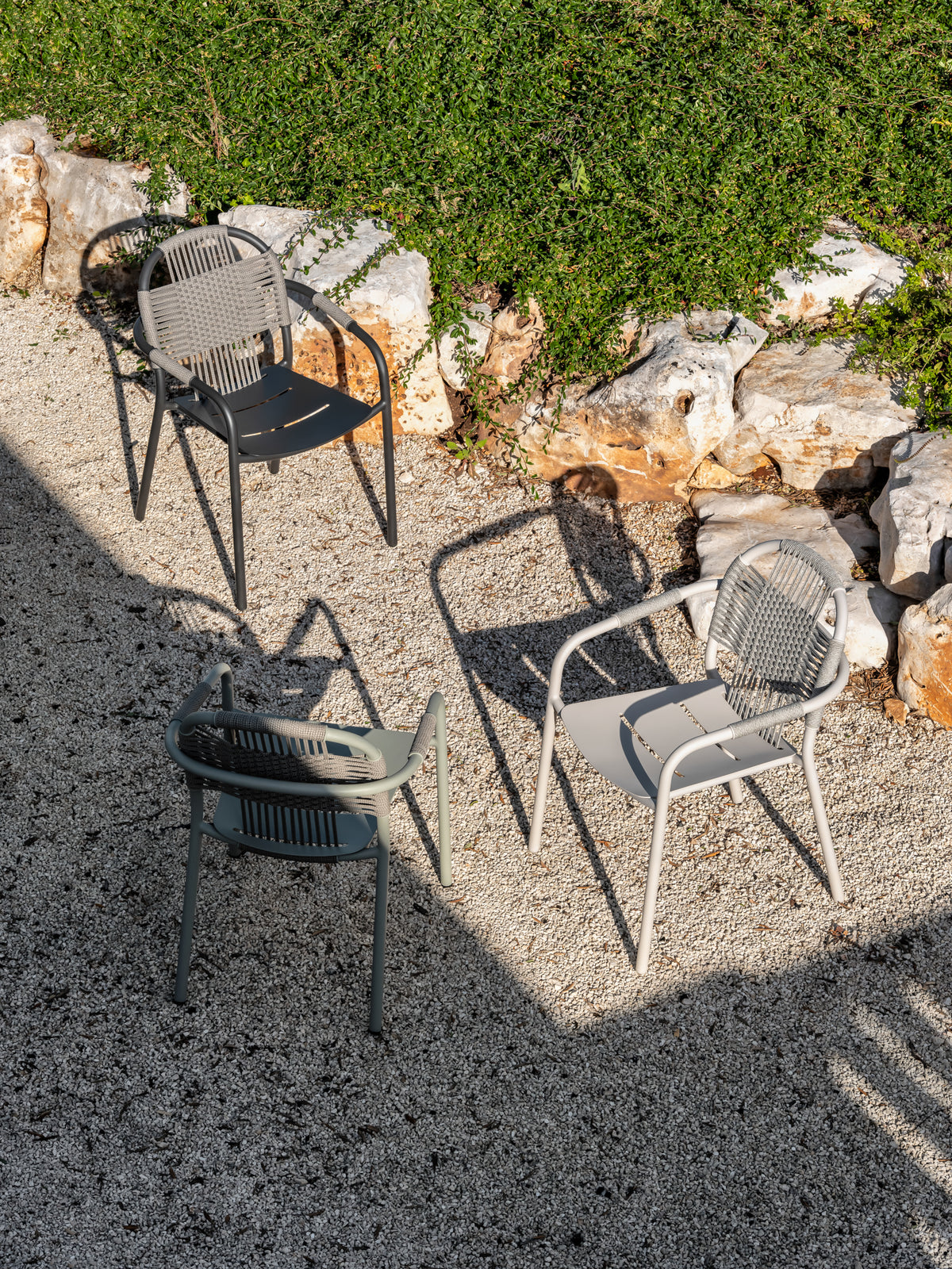 Vincent Sheppard Cleo dining armchair – Dune white, Fossil grey