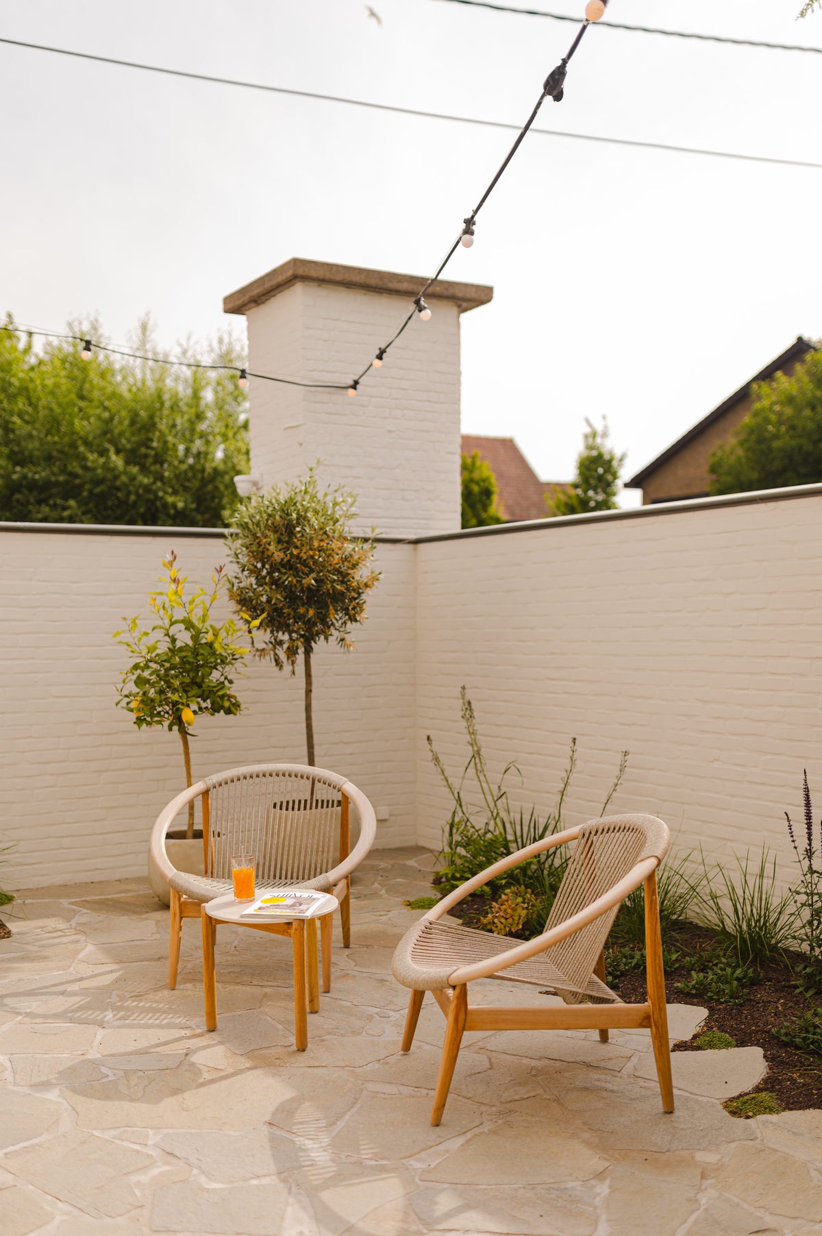 Vincent Sheppard Frida lounge chair – Dune white, Portland