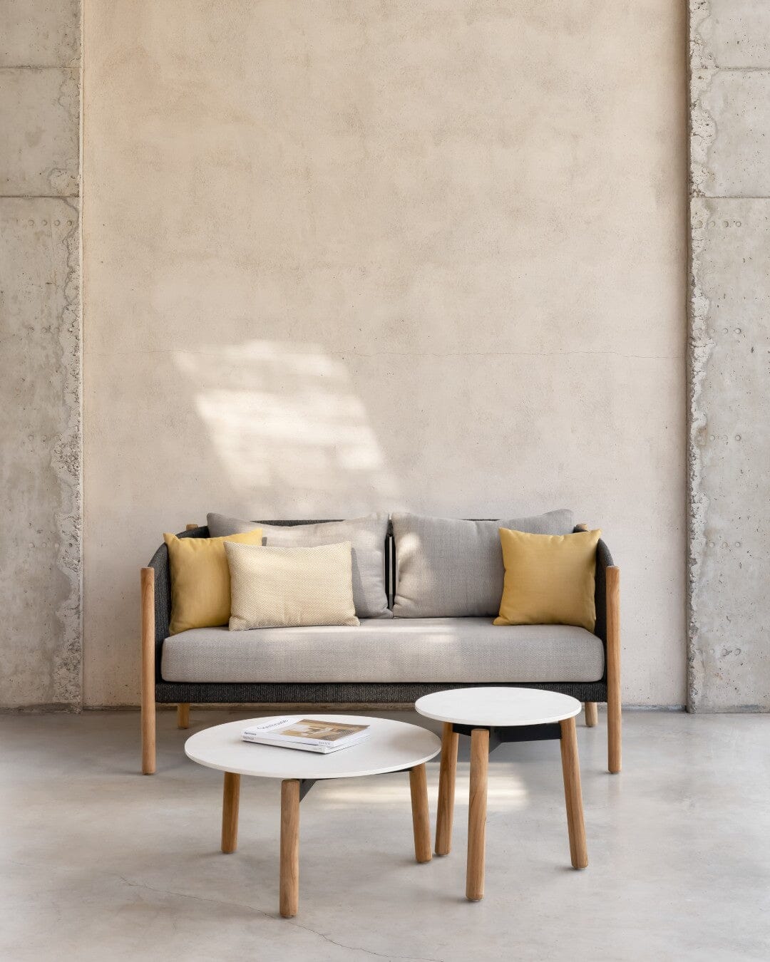 Vincent Sheppard Lento Coffee table ronde Ø68cm h:34cm Plateau Céramique 