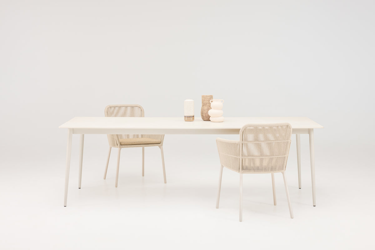 Vincent Sheppard Akari dining chair – Dune white, Flax