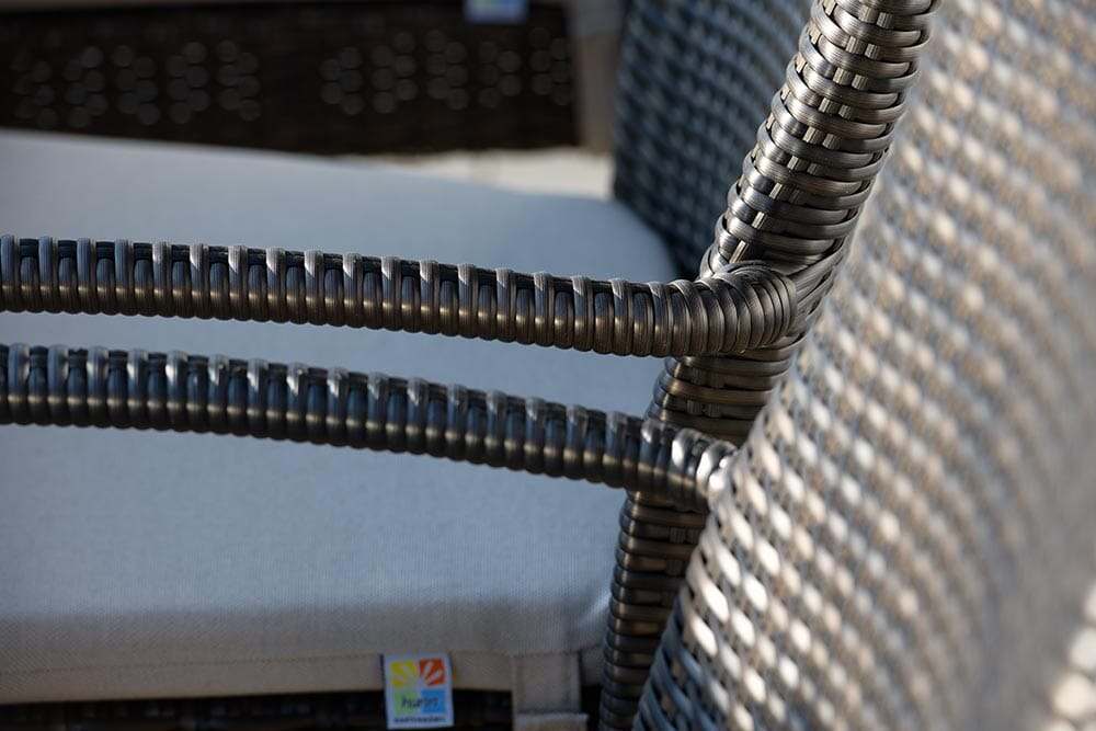 Hunn Brescia II Fauteuil repas Résine Tressée empilable 