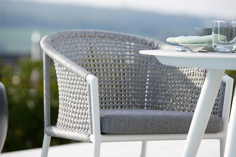 Hunn Mauritius Fauteuil repas Blanc avec Cordes, coussins en sus 